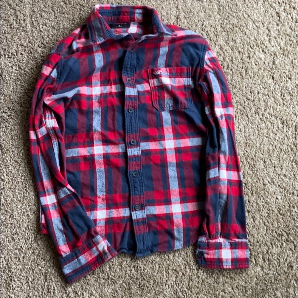 Holister flannel size small.